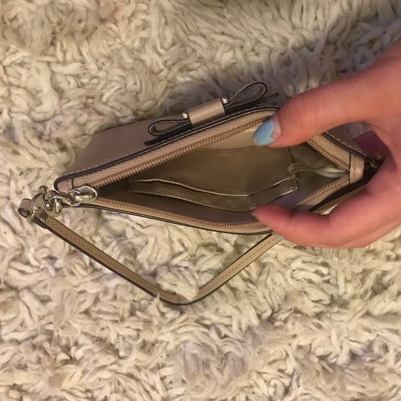 Beige coach wristlet - Picture 3 of 3